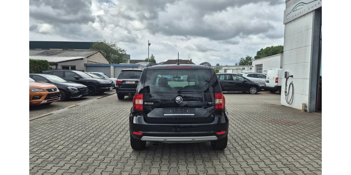 Skoda Yeti Drive Automatik, Bi-Xenon, Einparkhilfe, Klim 43.468 km 16.890 &euro; Rodgau 63110