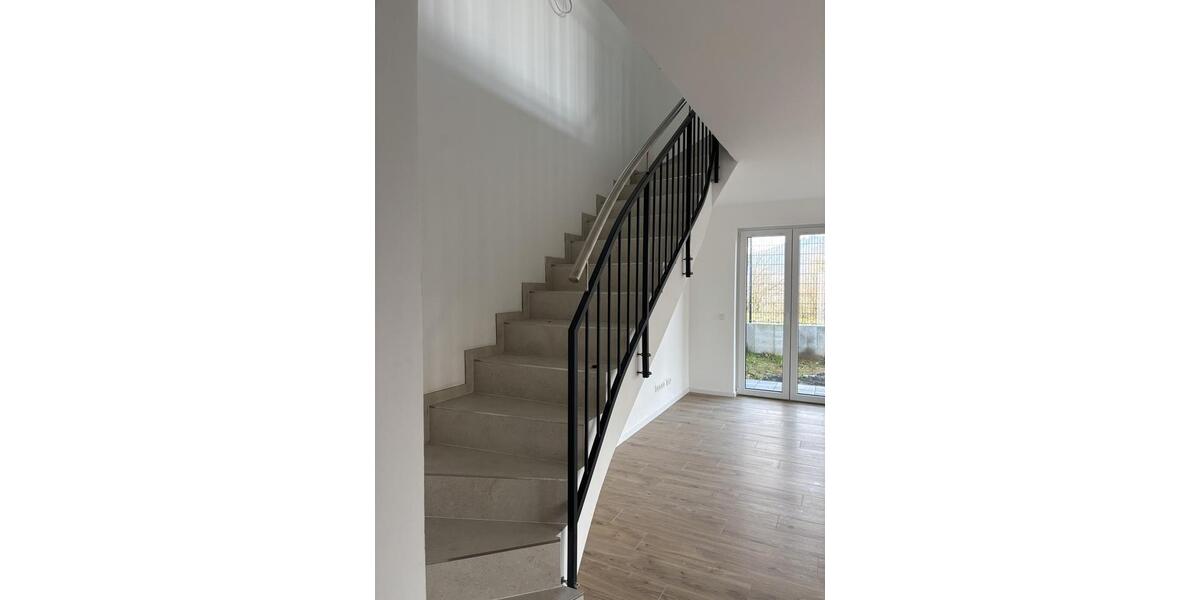 Reihenhaus Höchst im Odenwald - 4 Zimmer, 120 m&sup2;, 1.400&euro; | Angebot:26538383