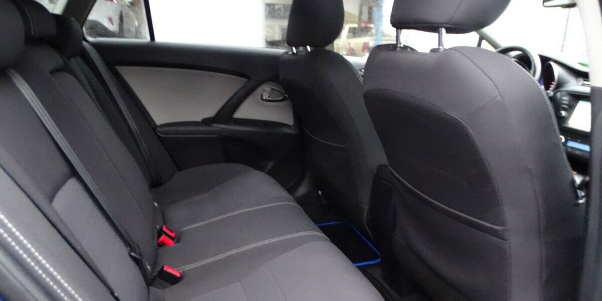 Toyota Avensis 2,0 D Klima, Navi 200.000 km 6.690 &euro; Rodgau 63110