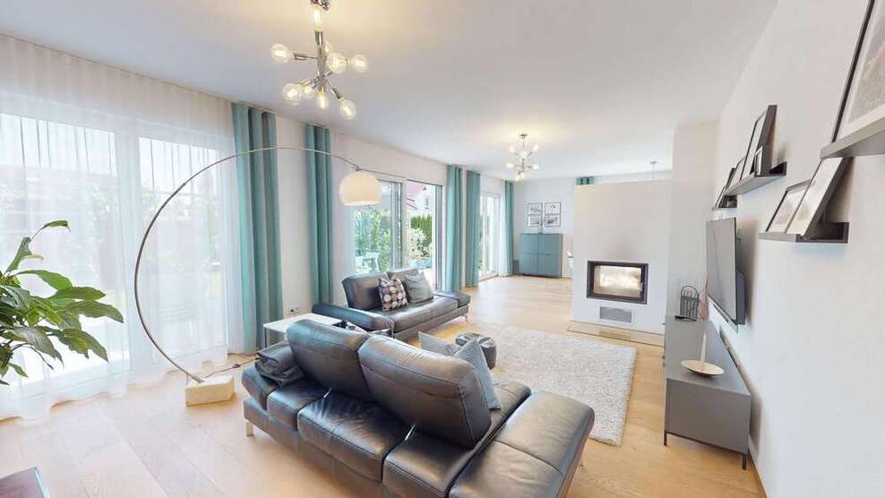 Haus zum Mieten in Bensheim 3.800 € 213 m²