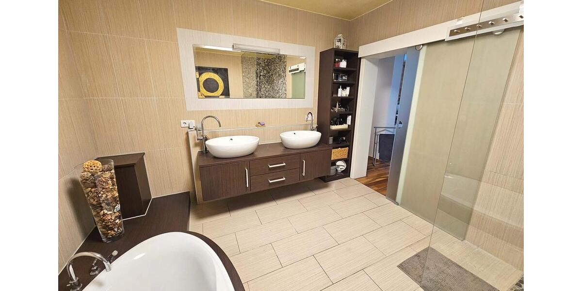 Mehrfamilienhaus, Wohnhaus Mühltal - 3.5 Zimmer, 120 m&sup2;, 450.000&euro; | Angebot:25432333