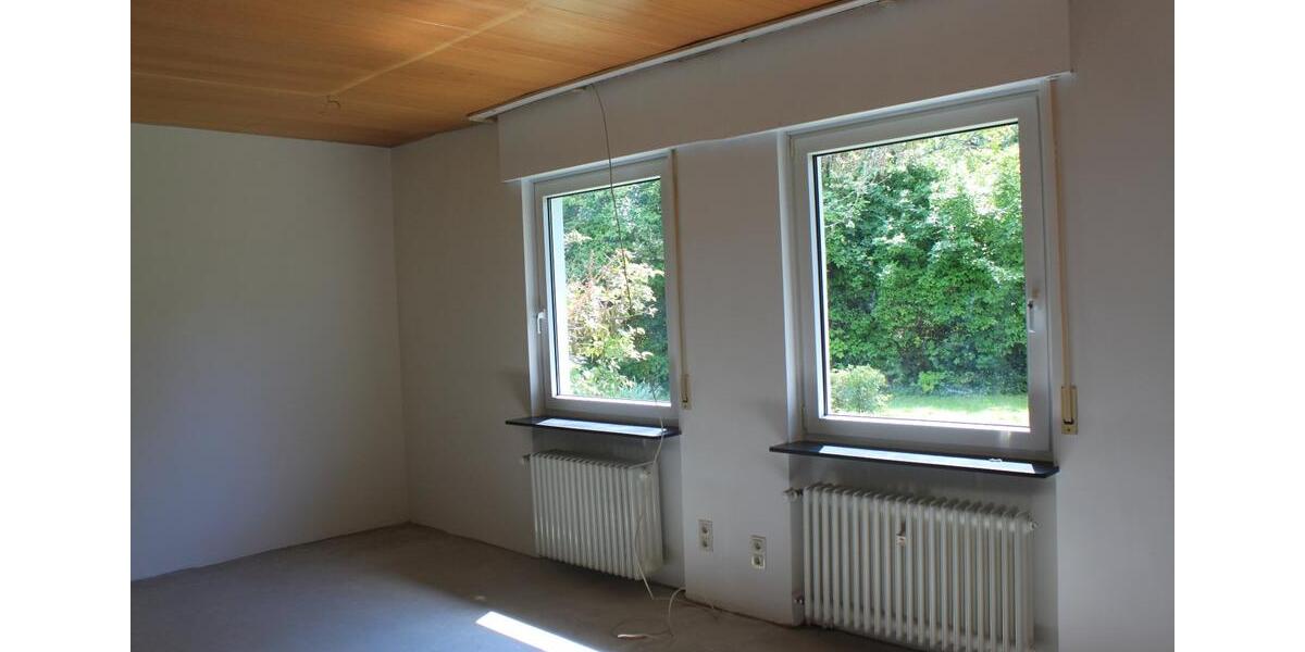 Etagenwohnung Breuberg - 7 Zimmer, 200 m&sup2;, 1.650&euro; | Angebot:24749216