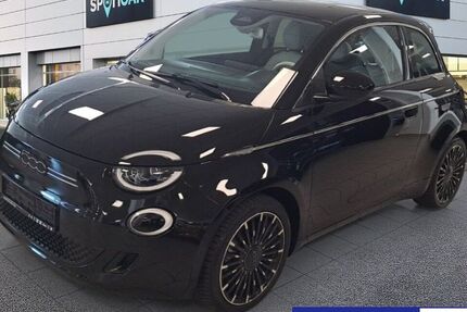 Fiat 500e 10.088 km 32.550 € Frankfurt 60314