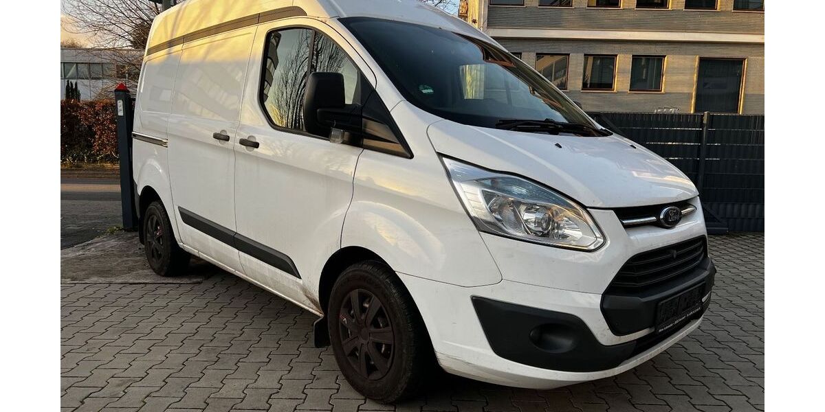 Ford Transit Custom 340.136 km 5.900 &euro; Frankfurt am Main / Bergen-Enkheim 60388