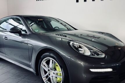 Porsche Panamera 148.000 km 32.450 &euro; Hofheim-Wallau 65719