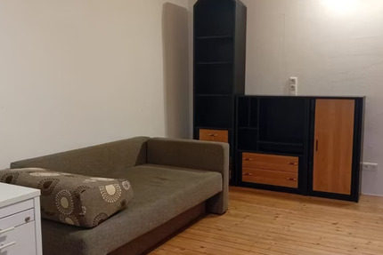 Biete EIN Zimmer in 3er WG 1 zimmer