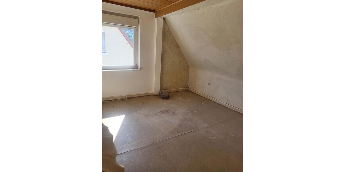 Einfamilienhaus Heppenheim (Bergstraße) - 7 Zimmer, 170 m&sup2;, 390.000&euro; | Angebot:27115149