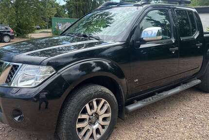 Nissan Navara 299.000 km 8.900 &euro; Frankfurt am Main 60486