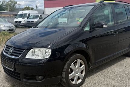 VW Touran 232.500 km 1.350 &euro; Gernsheim 64579