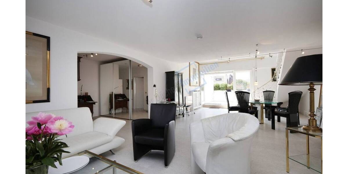 SCHWARZ WEISS ... 2 zimmer