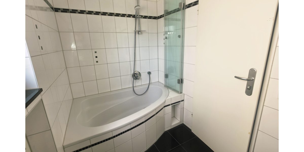 Gepflegte 3-Zi.-Wohnung mit Balkon inkl. Garage in ruhiger Wohnlage von Rodgau Weiskirchen! - Etagenwohnung Rodgau | Angebot:26765216
