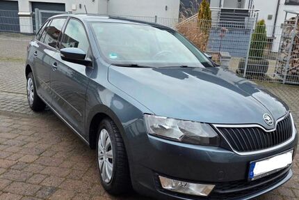 Skoda Rapid 98.000 km 10.200 &euro; Dieburg 64807