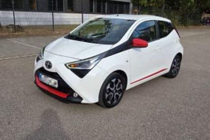 Toyota Aygo (X) 103.520 km 7.900 &euro; Frankfurt am Main 60320