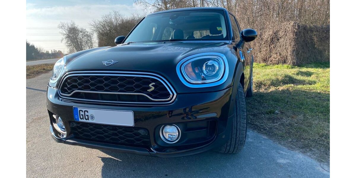 Mini Countryman SE (Cooper) 23.800 km 21.250 &euro; Trebur 65468