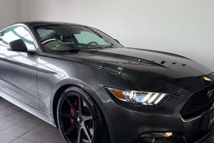 Ford Mustang 60.000 km 32.900 &euro; Hofheim-Wallau 65719