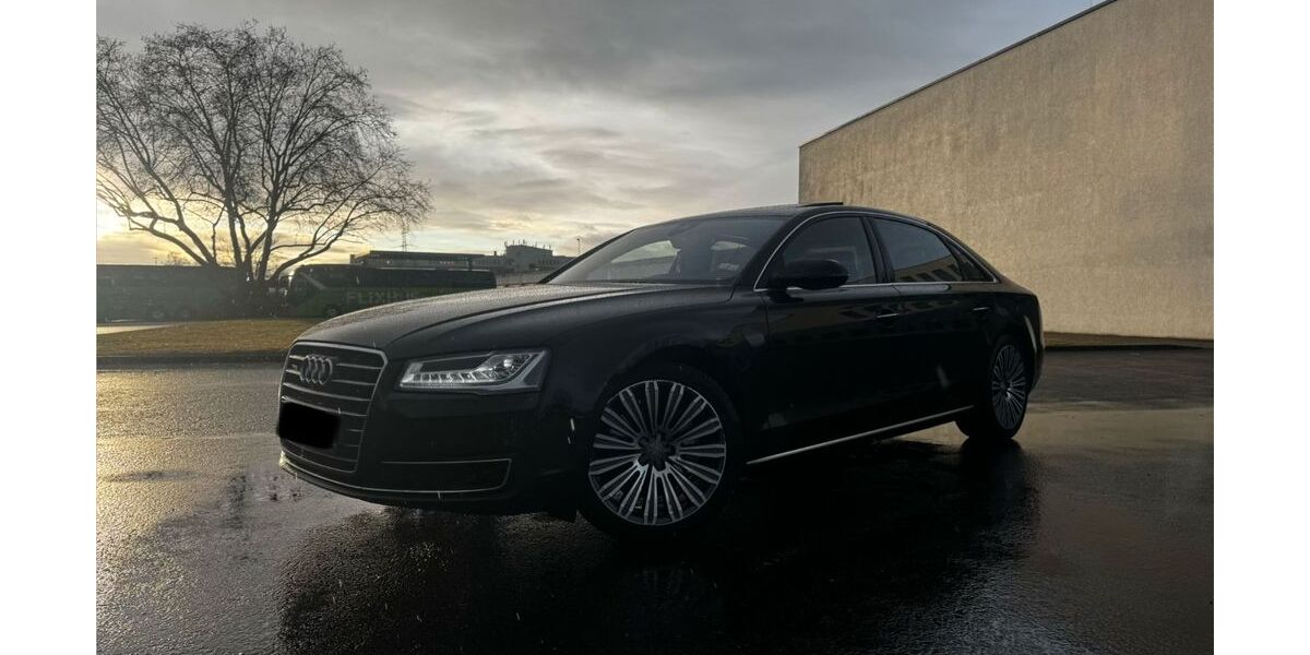 Audi A8 200.150 km 26.500 &euro; Frankfurt am Main 60486