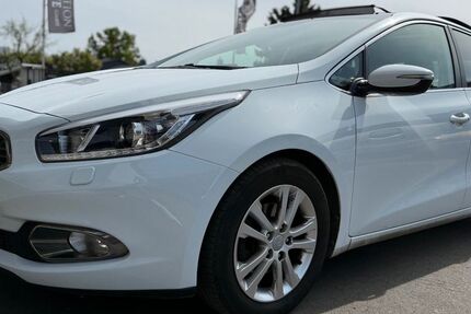 Kia ceed / Ceed 80.000 km 8.499 &euro; Frankfurt am Main 60386