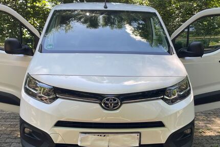 Toyota Proace City 108.000 km 15.100 &euro; Hattersheim 65795