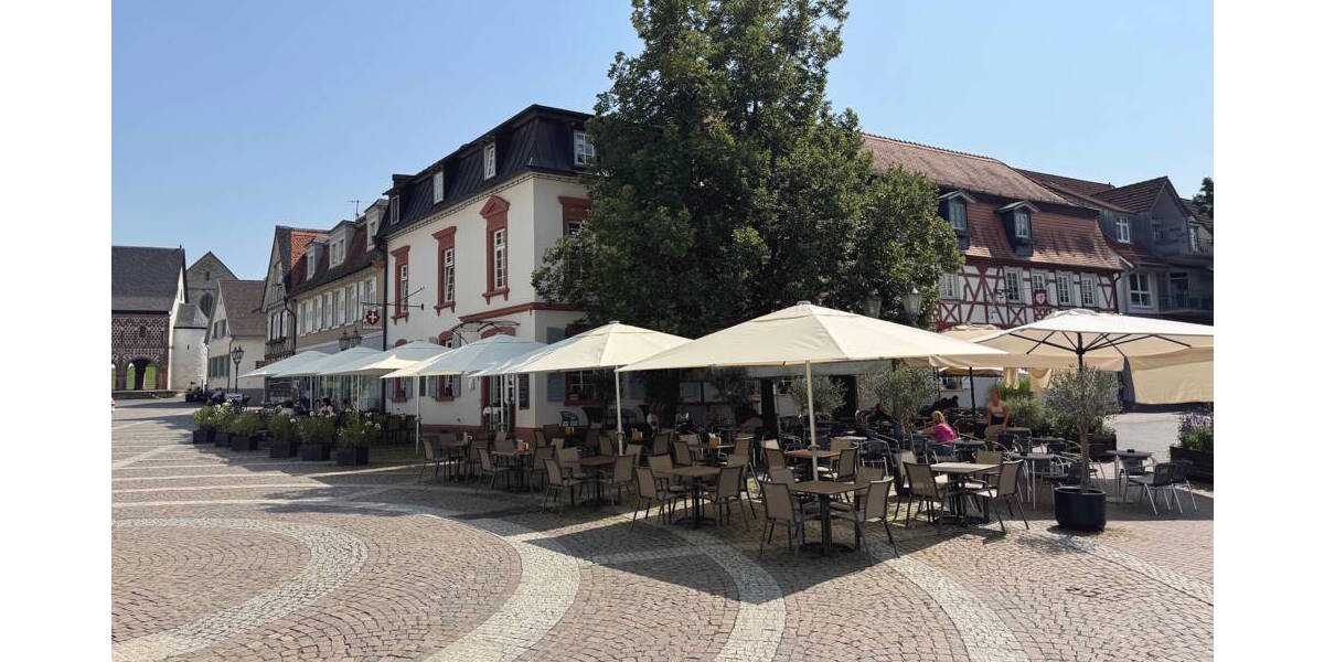 Historisches Gebäude - geschichtsträchtiger Ort: Wohn-Geschäftshaus im Schatten der Königshalle! 1 zimmer