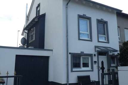 Haus zum Kaufen in Frankfurt am Main 880.000 € 163 m² 5 zimmer