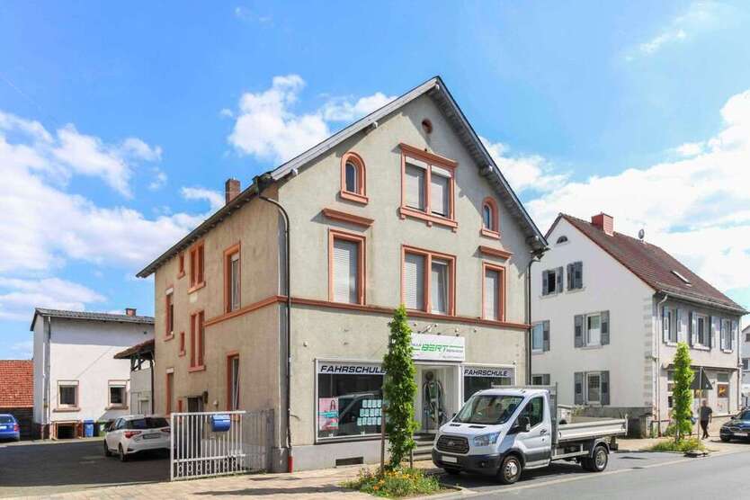 Haus zum Kaufen in Reinheim 475.000 € 299 m²