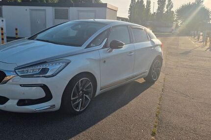 DS Automobiles DS5