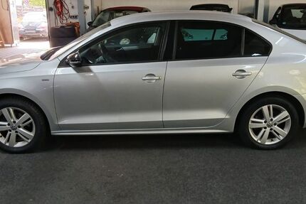 VW Jetta 176.000 km 4.500 &euro; Rüsselsheim 65428