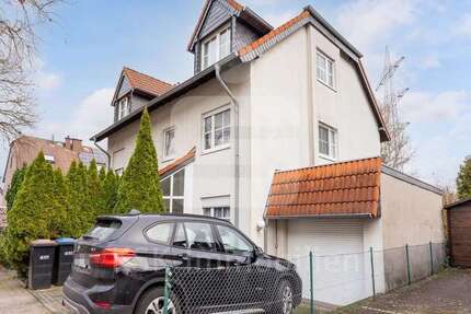 Haus zum Kaufen in Darmstadt – Eberstadt 815.000 € 250 m² 8 zimmer