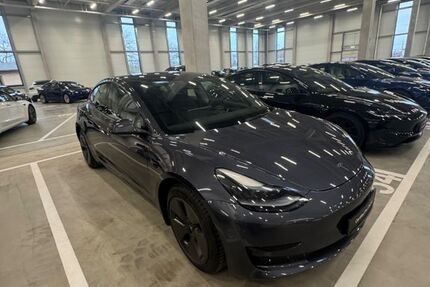 Tesla Model 3 83.277 km 25.999 &euro; Hattersheim 65795
