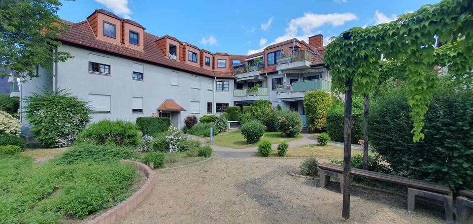 Dachgeschoßwohnung Hattersheim am Main - 3 Zimmer, 84 m&sup2;, 330.000&euro; | Angebot:26463045