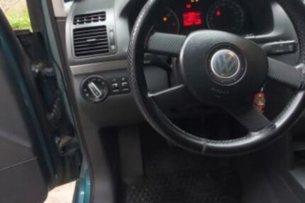 VW Touran 408.000 km 1.850 &euro; Frankfurt 65933