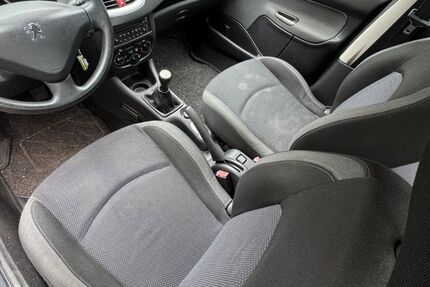 Peugeot 206 98.000 km 2.600 &euro; Bensheim 64625