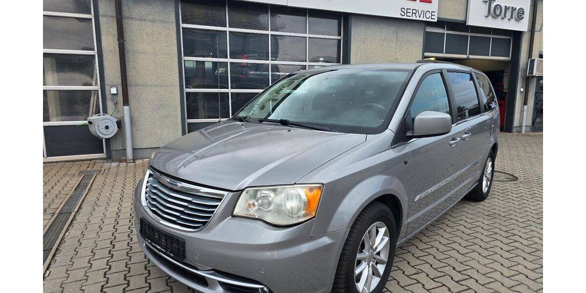 Chrysler Grand Voyager 145.879 km 11.899 &euro; Bensheim 64625