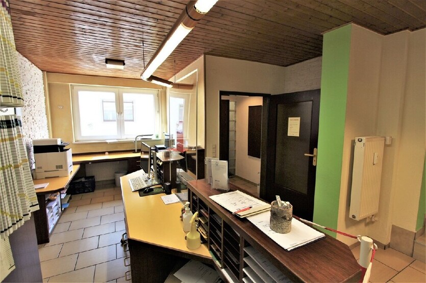 albero:) Arzt, Rechtsanwalt, Notar, Praxis etc. 8 zimmer