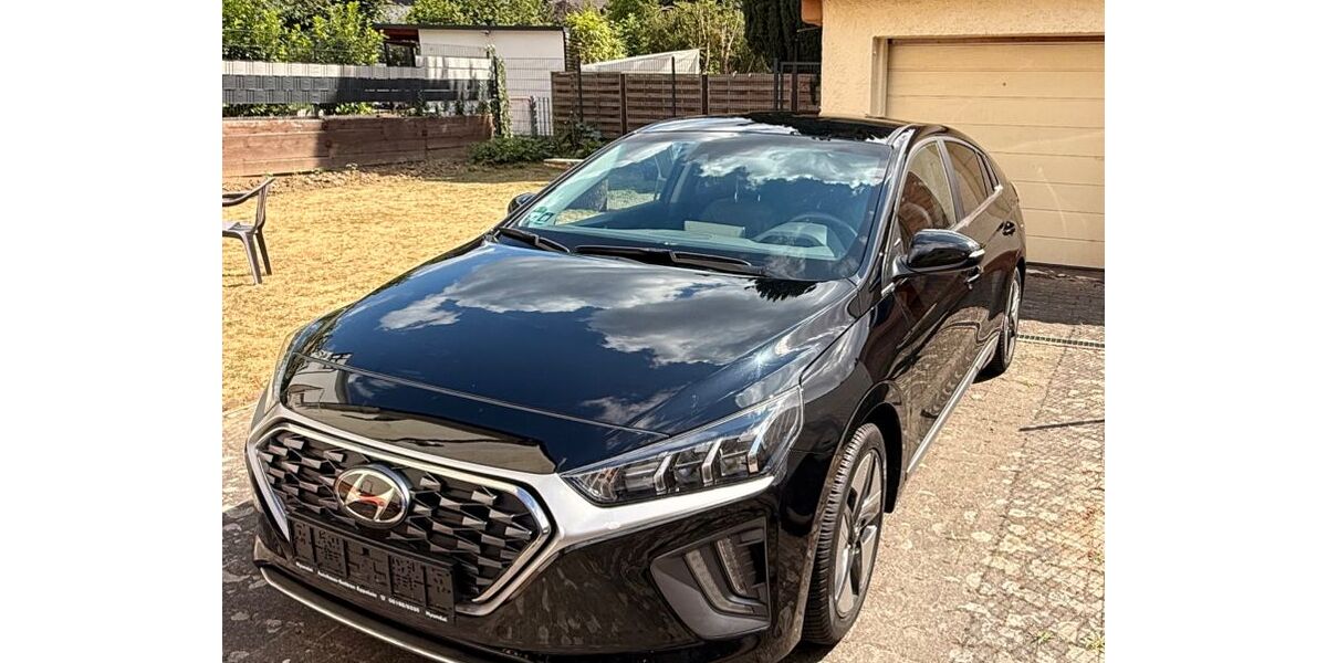 Hyundai IONIQ 66.500 km 19.500 &euro; Frankfurt am Main 60599
