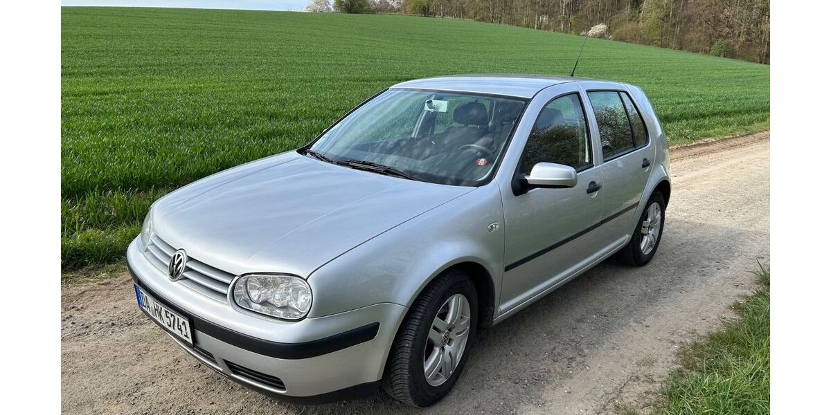 VW Golf 216.000 km 2.350 &euro; Ober-Ramstadt 64372