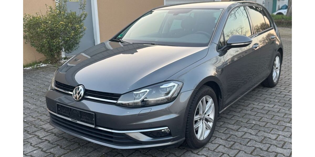 VW Golf 144.000 km 12.800 &euro; Gernsheim 64579