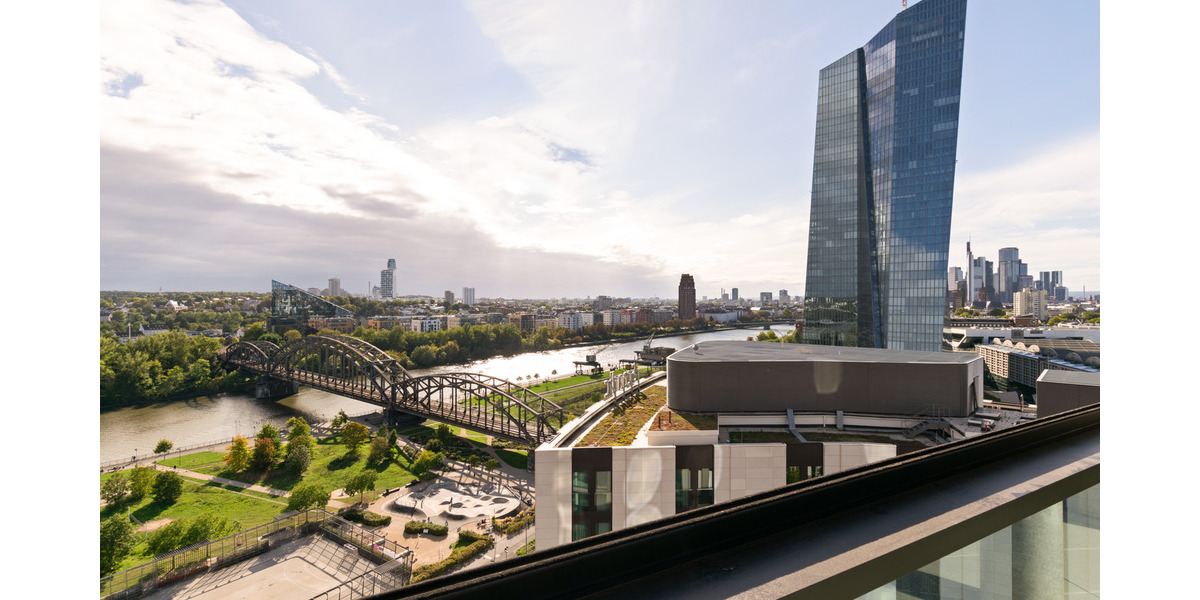 Etagenwohnung Frankfurt am Main Ostend - 2 Zimmer, 63 m&sup2;, 2.570&euro; | Angebot:24973535