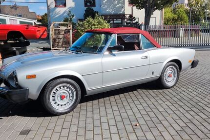 Fiat 124 Spider 109.000 km 17.000 € Frankfurt am Main 60489