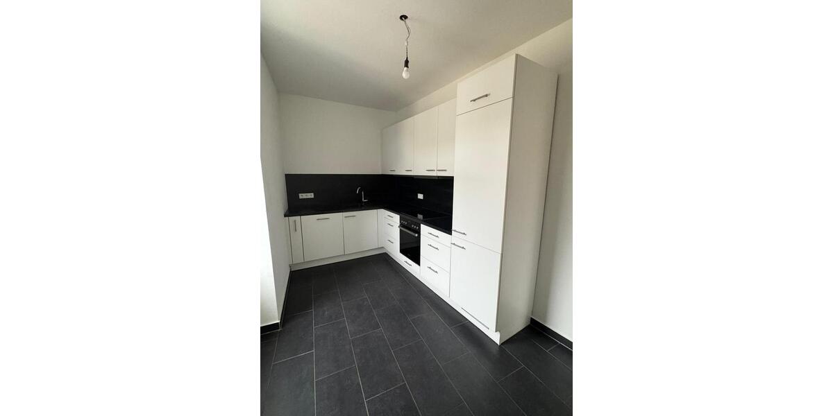 2-ZKB im Altbau-FFM-Rödelheim 2 zimmer