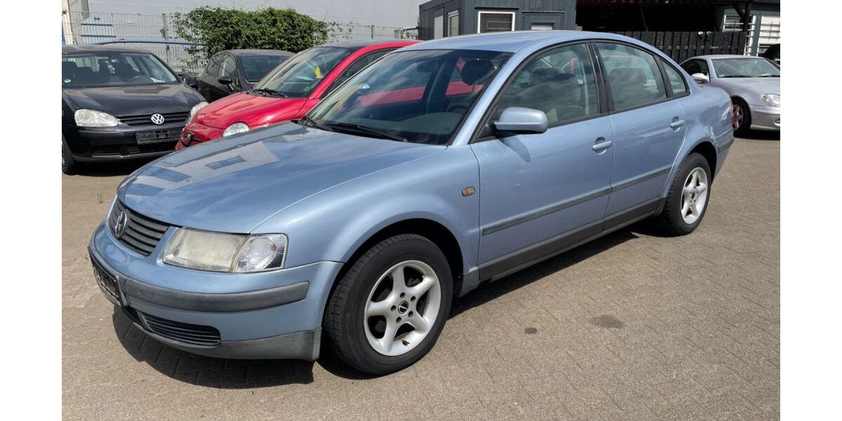 VW Passat 215.000 km 999 &euro; Frankfurt am Main 60314