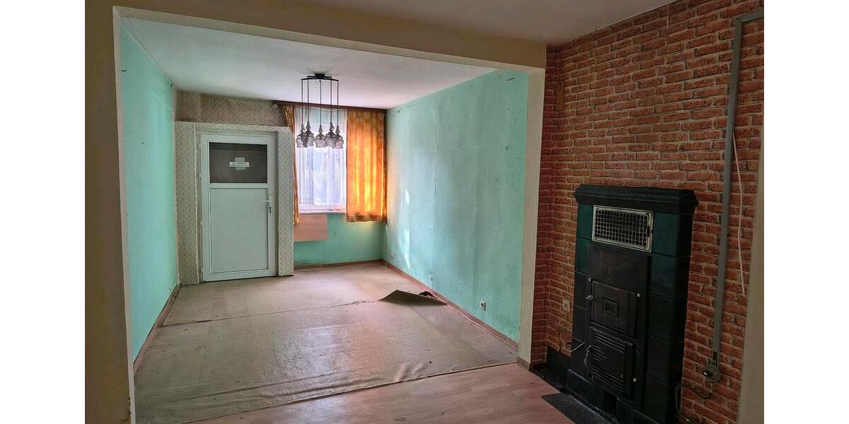 Reihenhaus Darmstadt Eberstadt - 13 Zimmer, 180 m&sup2;, 370.000&euro; | Angebot:25405785