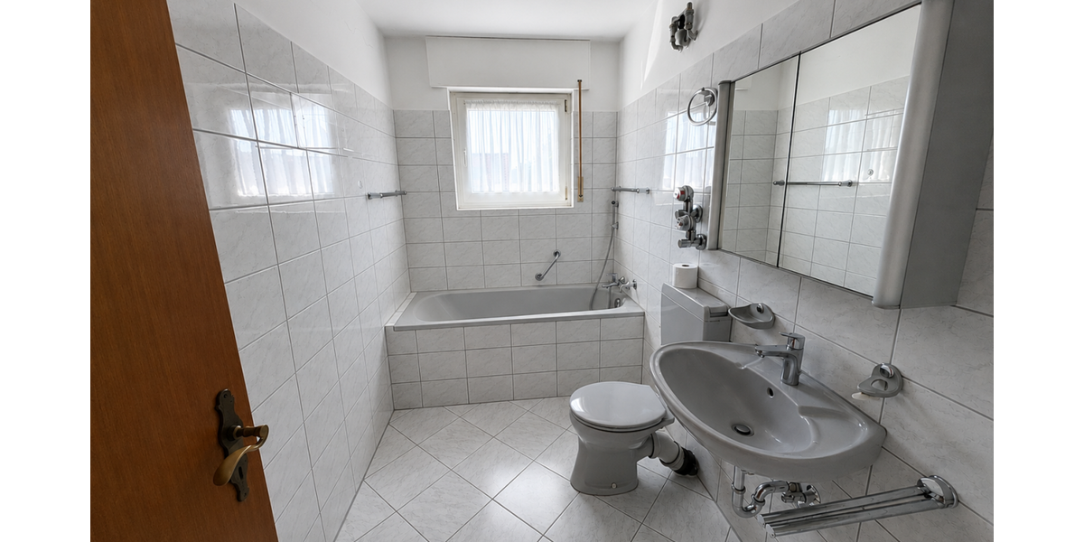 Neu-Isenburg: Großzügige 3-Zimmer-Wohnung mit Balkon und Garage! - Etagenwohnung Neu-Isenburg Isenburg | Angebot:27207973