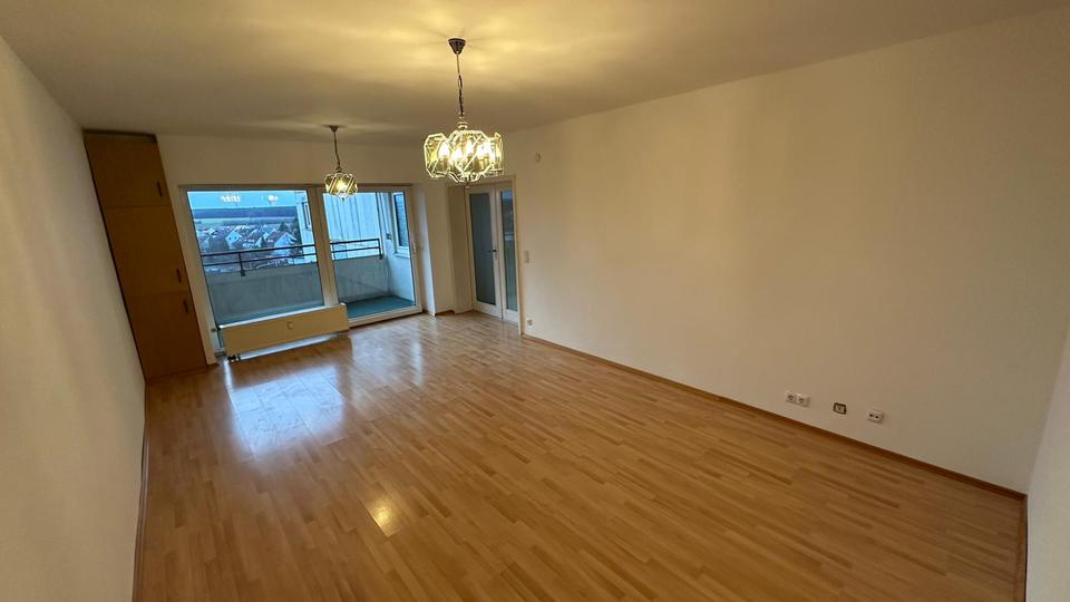Etagenwohnung Rodgau - 3 Zimmer, 77 m&sup2;, 170.000&euro; | Angebot:26995898