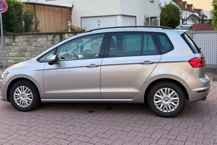 VW Golf Sportsvan 215.000 km 6.400 &euro; Langen 63225