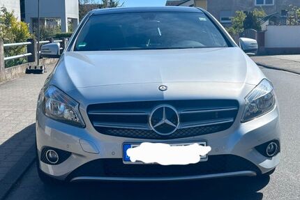 Mercedes-Benz A 180 129.460 km 11.300 &euro; Weiterstadt 64331