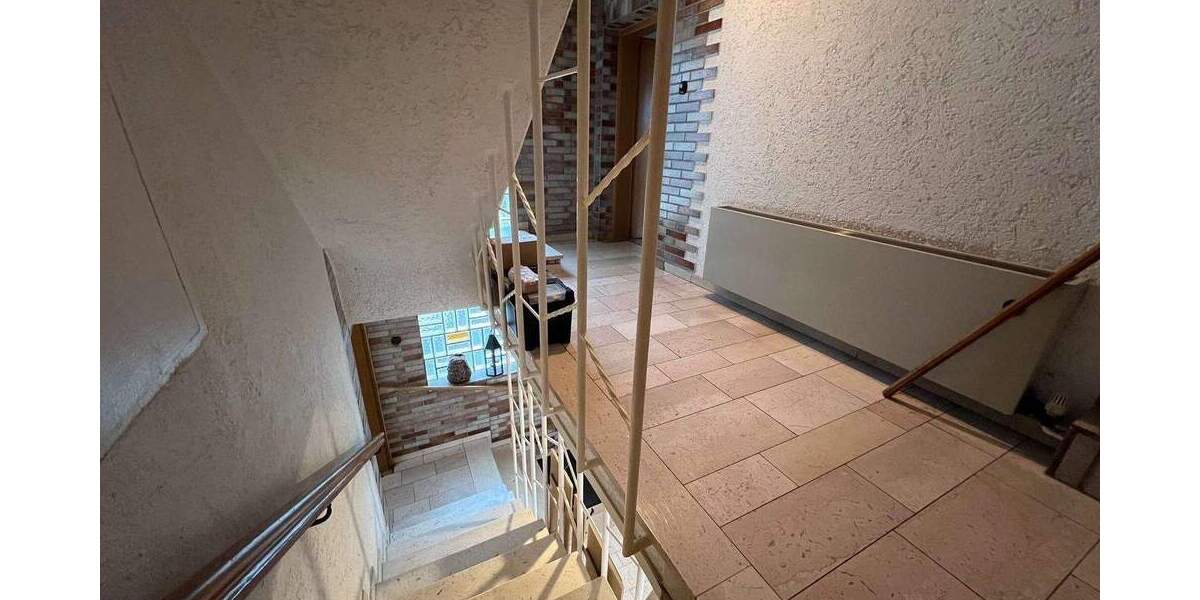 Mehrfamilienhaus, Wohnhaus Frankfurt am Main Schwanheim - 369.000&euro; | Angebot:24876147