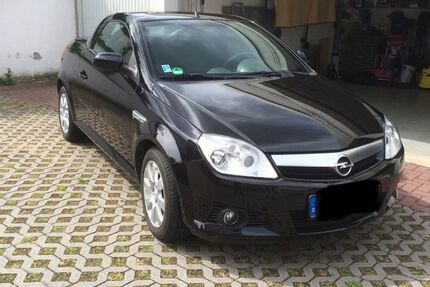 Opel Tigra 102.167 km 2.590 &euro; Babenhausen 64832