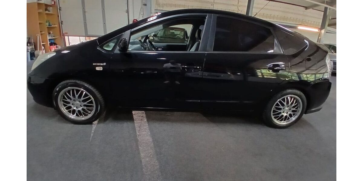 Toyota Prius 330.000 km 4.990 &euro; Rüsselsheim 65428