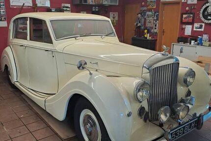Bentley Andere 29.960 km 1.234 &euro; Lorsch 64653